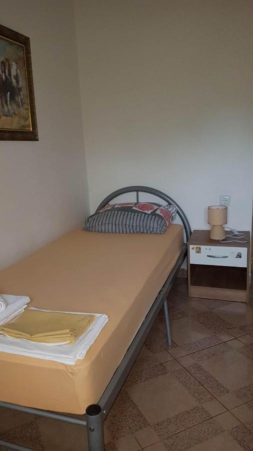 Apartments Nena 3* Ližnjan Εξωτερικό φωτογραφία