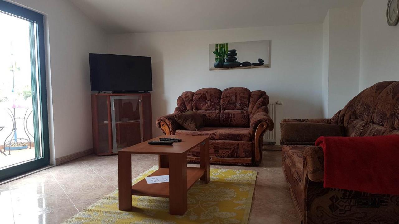 Apartments Nena 3* Ližnjan Εξωτερικό φωτογραφία
